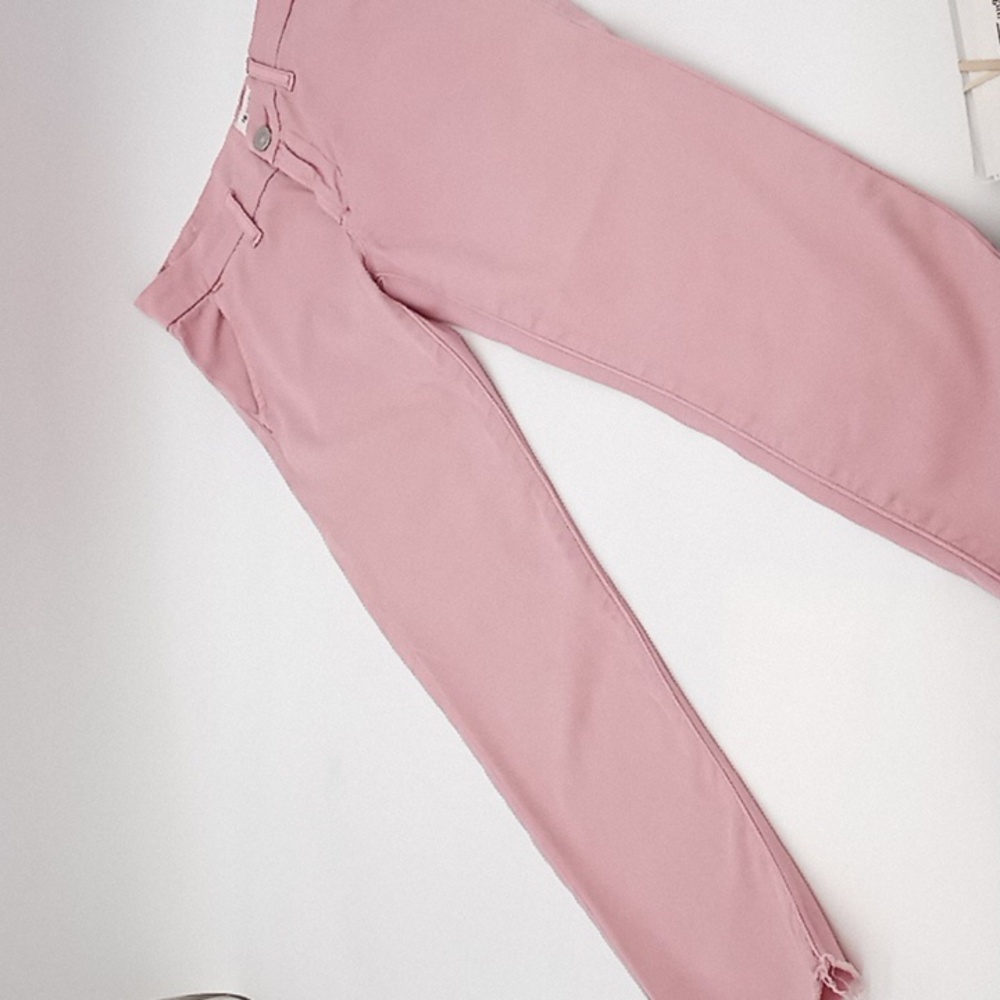 Hudson Jamie Slim Cut Raw Hem Cropped Chino Pants Cherry Coupe 24
